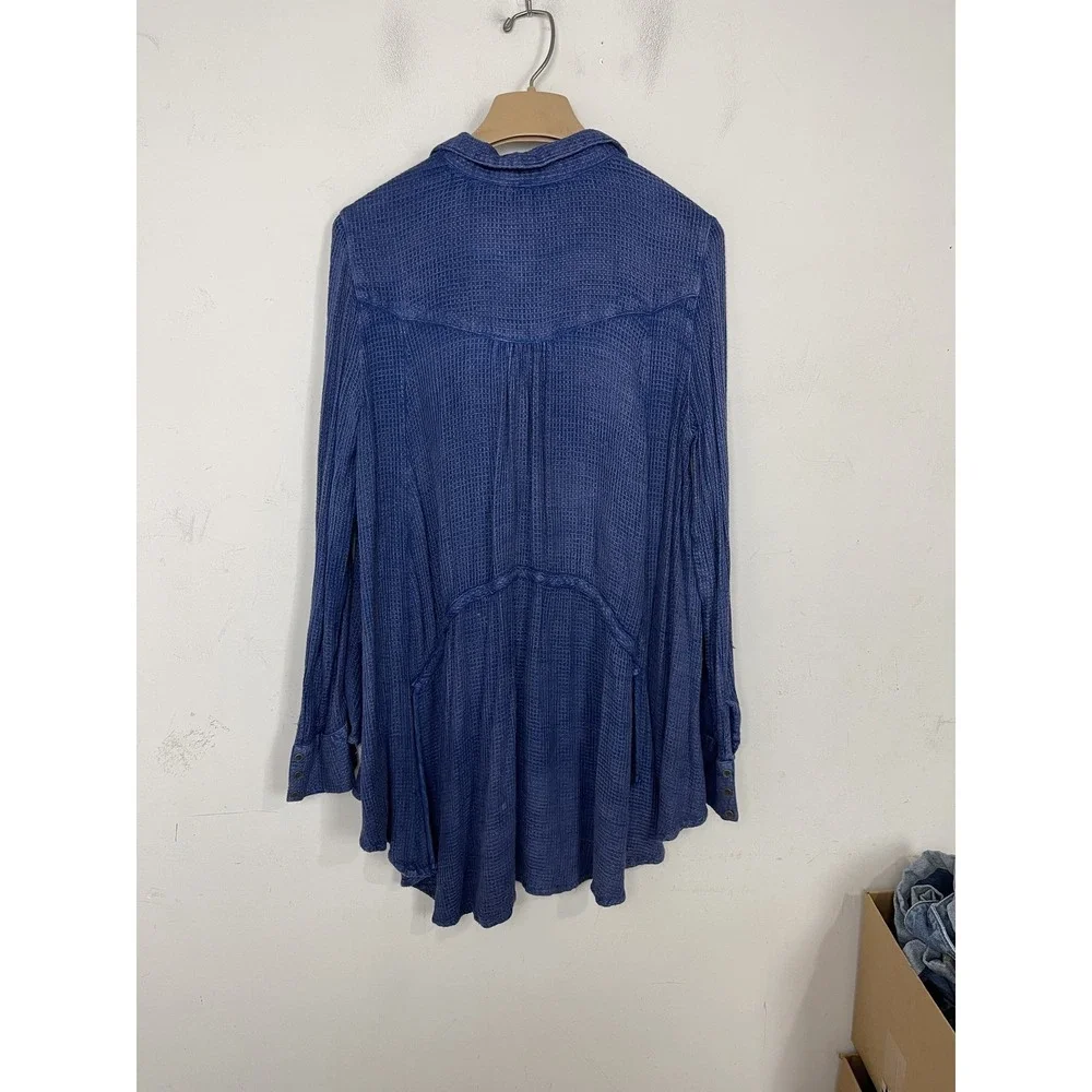 Free People Womens Shirt Large Blue Waffle Knit Tunic Top Button Front Oversized